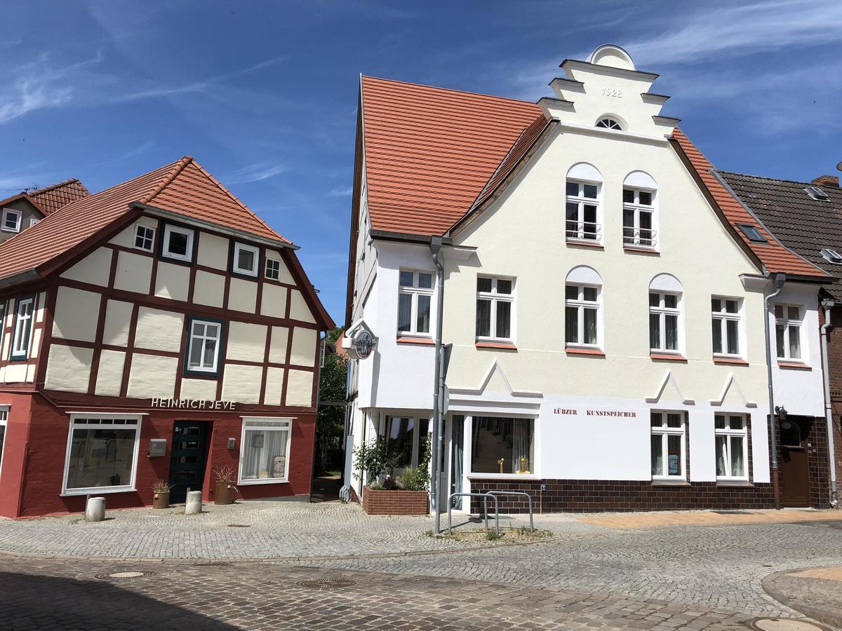 Ferienhaus am Kunstspeicher Lübz Exterior foto